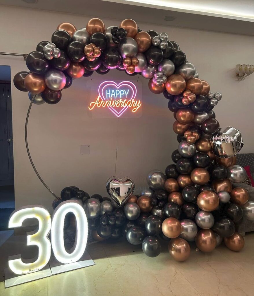 anniversary-balloon-decoration-mumbai.jpg